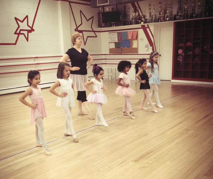 PRE-BALLET AND TAP DANCE COMBINATION CLASS